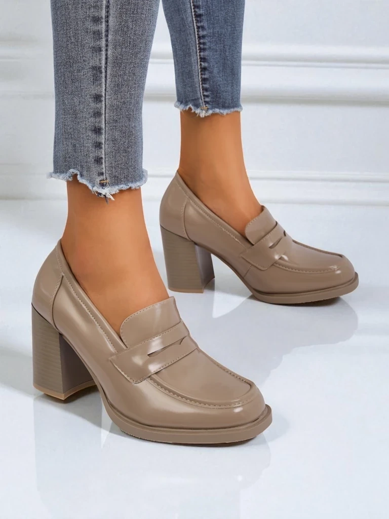 Resti Women&#039;s Heeled Loafers Minerva