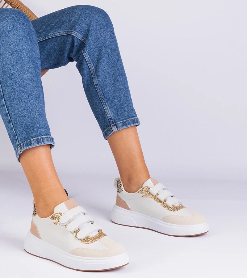 Gemre Adidași bej pentru femei cu arici decorați cu sclipici Kasabella