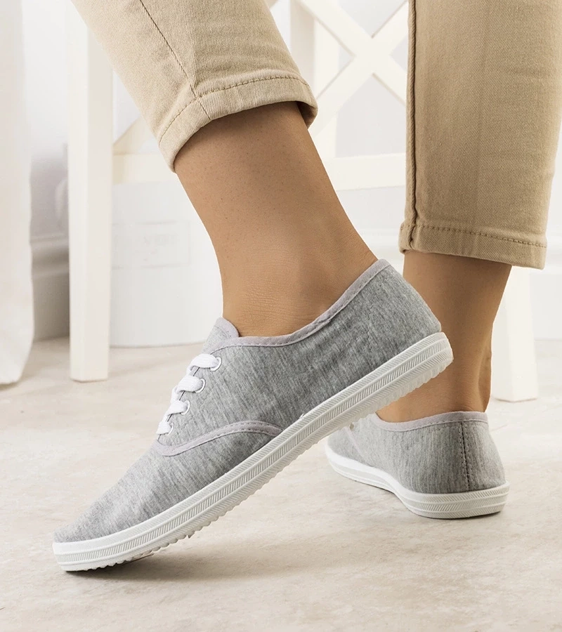 D/CEO Women's navy blue sneakers Snicki