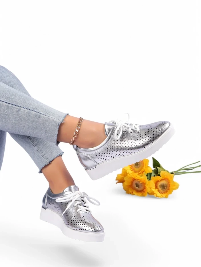 Resti Women's perforated shoes Gofielle