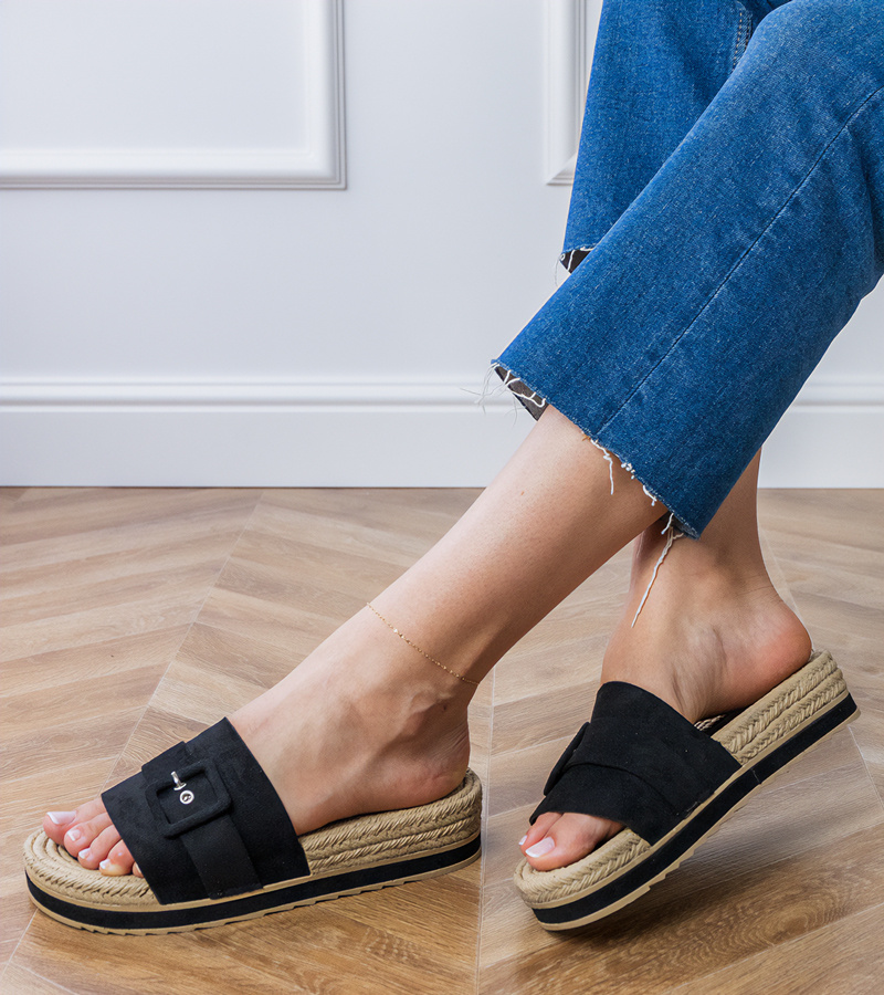 D/CEO Black platform flip-flops with decorative buckle Lunda
