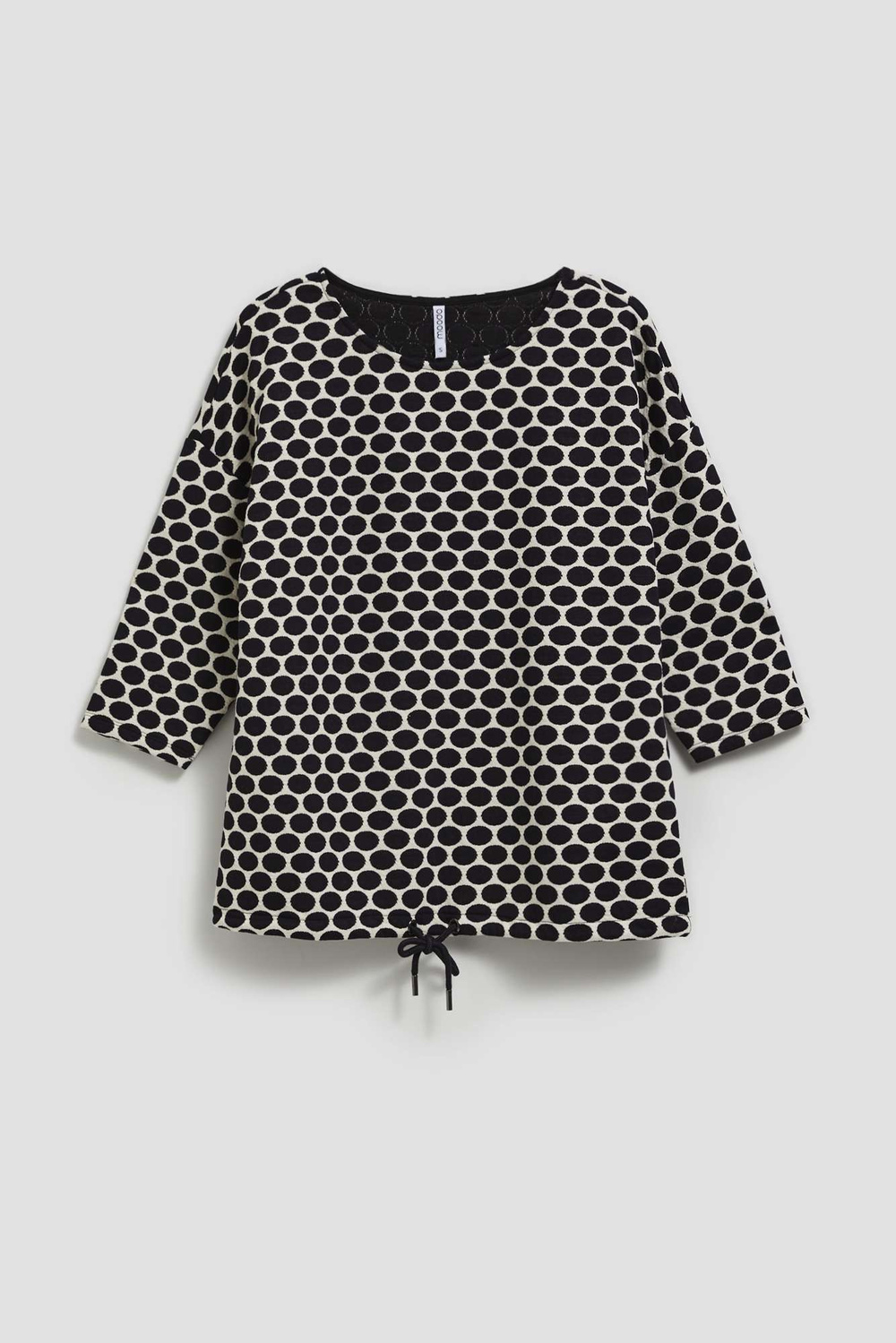 Blouse with a geometric pattern