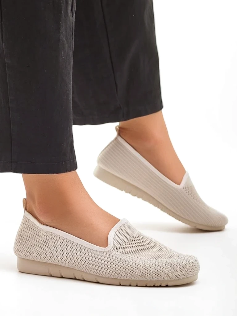 Resti Women's Fabric Moccasins Caerit