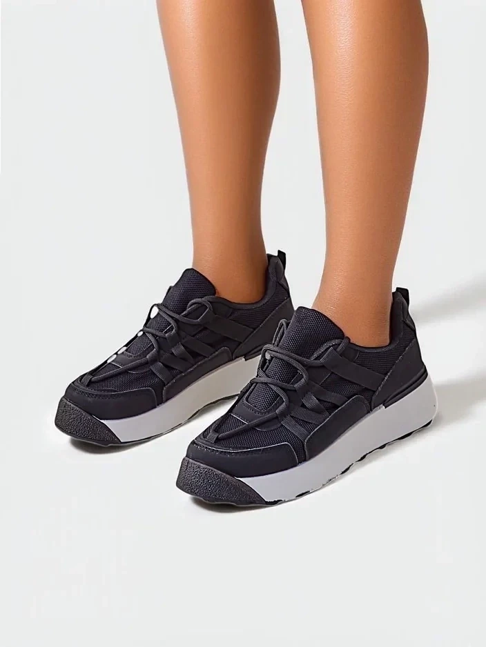 Resti Women's sporty sneakers Clevsa