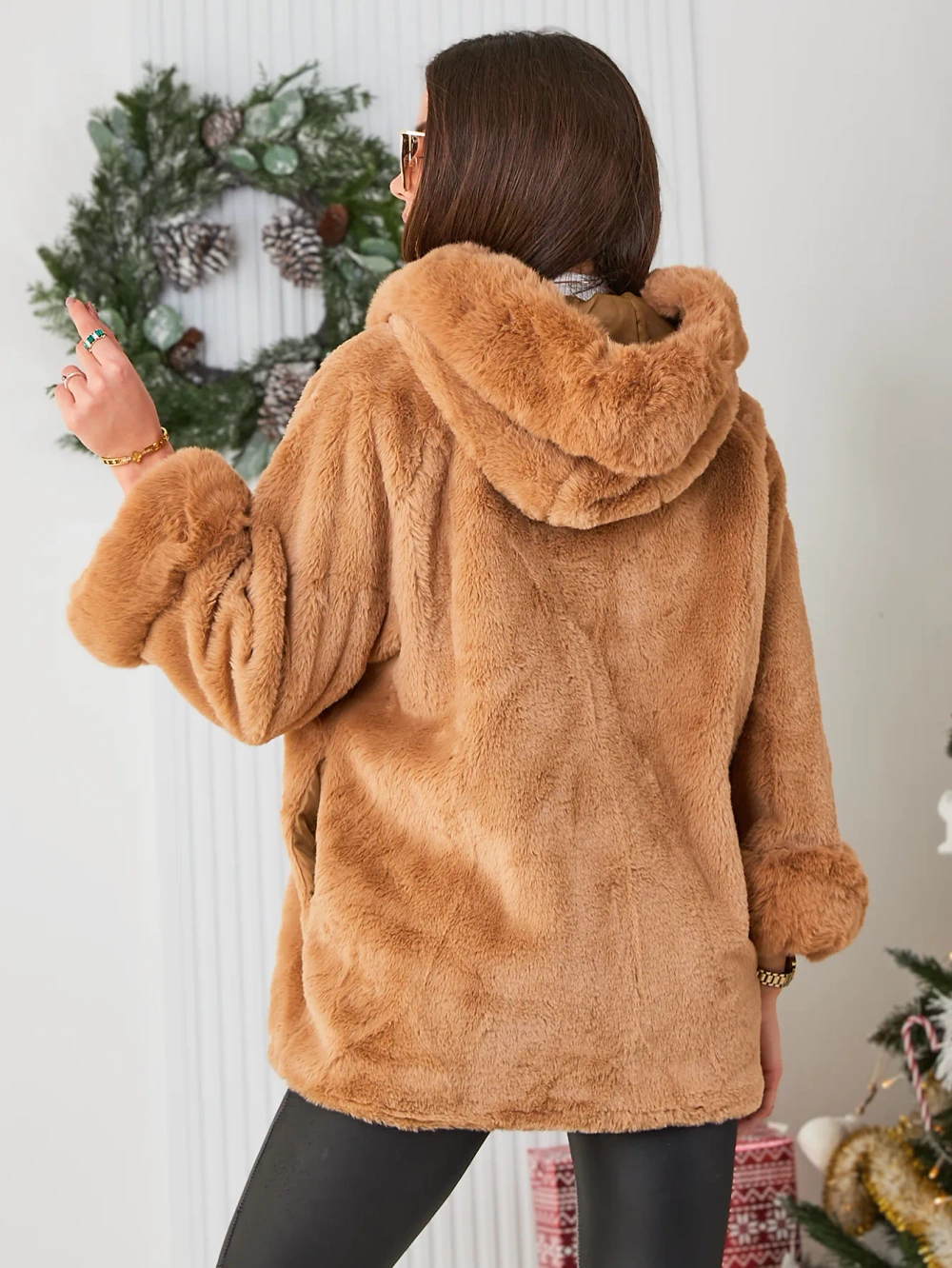 Resti Women's faux fur jacket