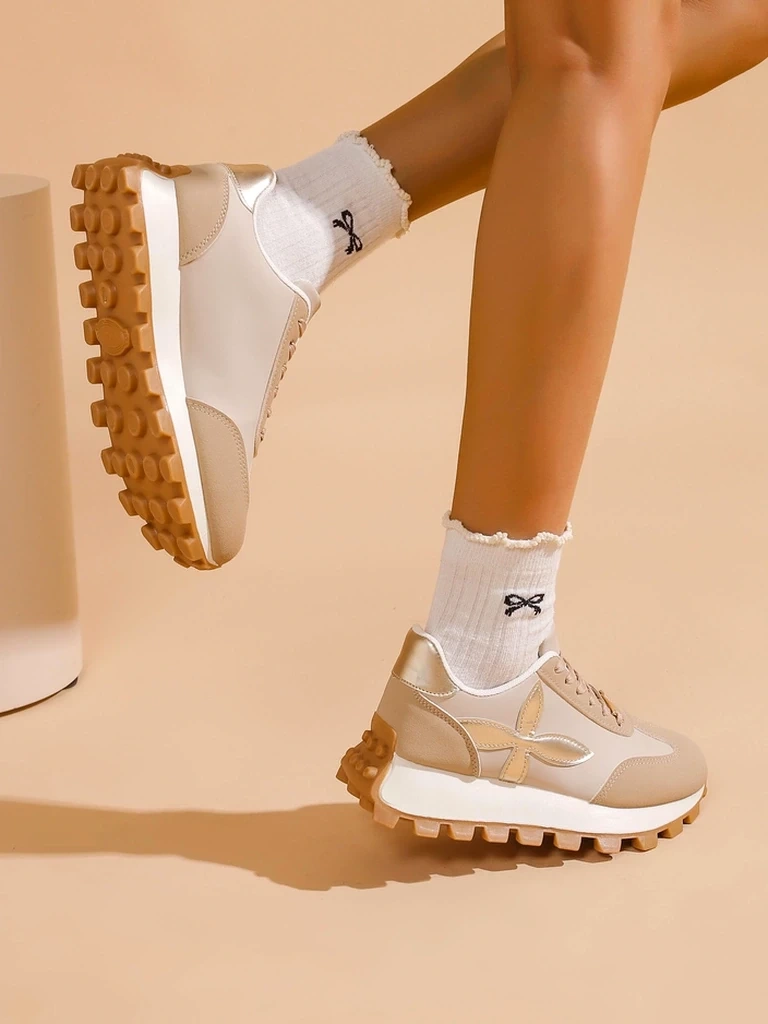 Resti Womens sporty sneakers on a thicker sole Aloqa
