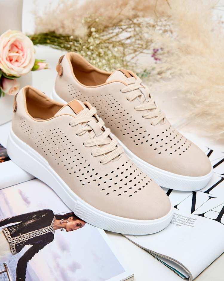 Resti Women's openwork sports shoes Deromias