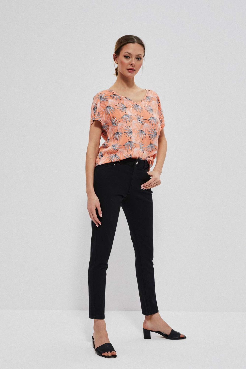 Viscose shirt with open back