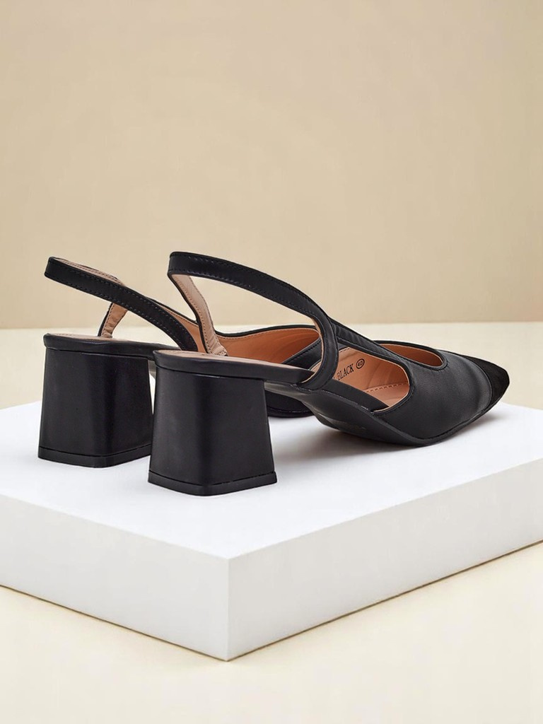 Resti Women&#039;s Low Heel Pumps with Decorative Toe Eleganzo