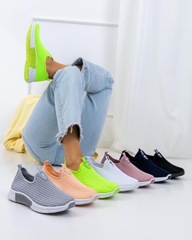 Resti Black Banila Women&#039;s Slip-On Trainers - Footwear