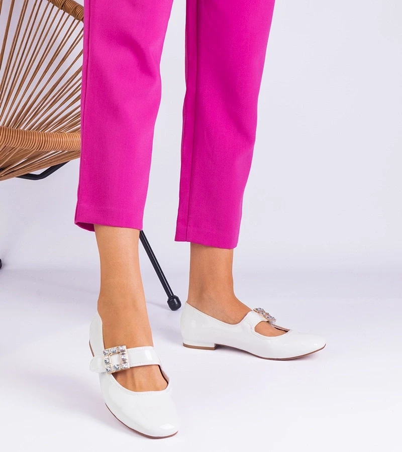 Gemre Balerini albi lăcuiți decorați cu cataramă Furseda