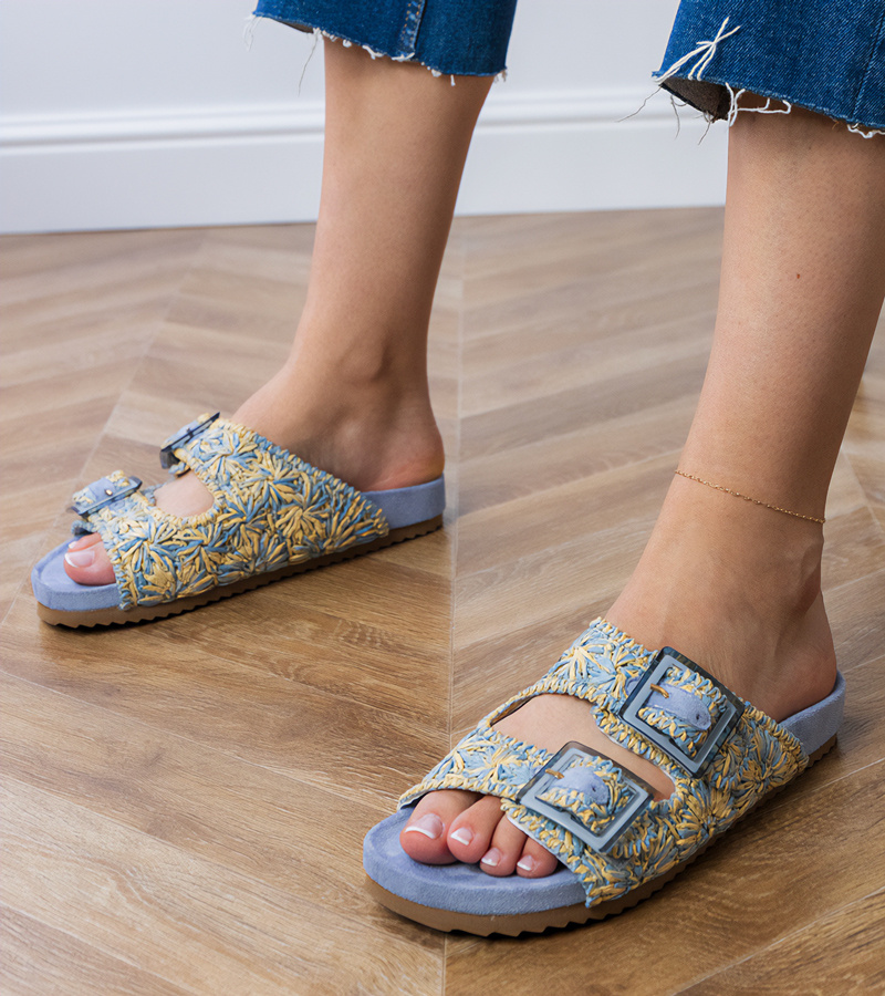 D/CEO Blue crochet sandals with buckles on the straps Firada