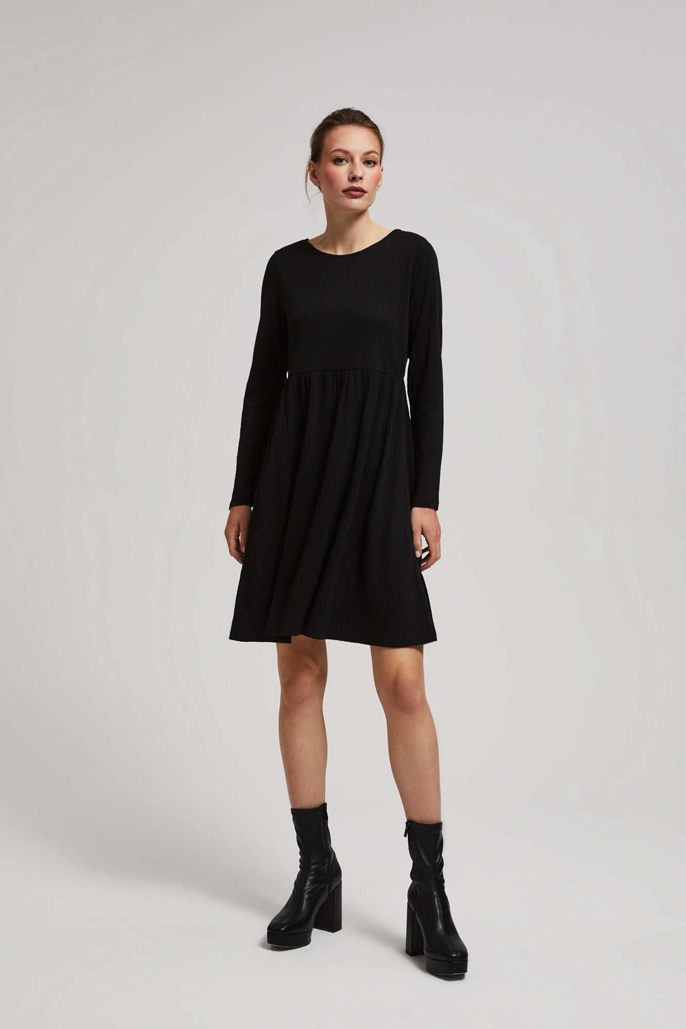 Marisse Black Dress With Long Sleeves And A Flared Bottom