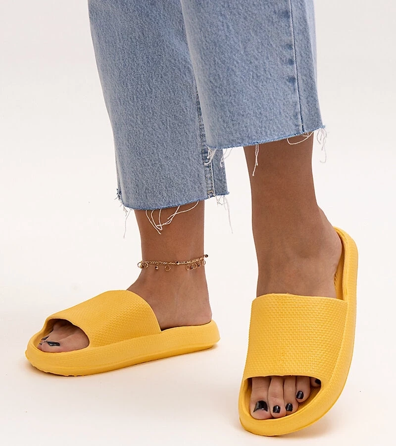 D/CEO Black sandals on a block heel Millo
