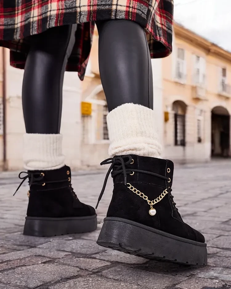 Resti Women&#039;s lace-up Woruces boots
