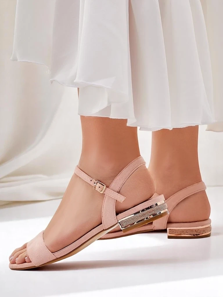 Resti Women's flat sandals Aronies