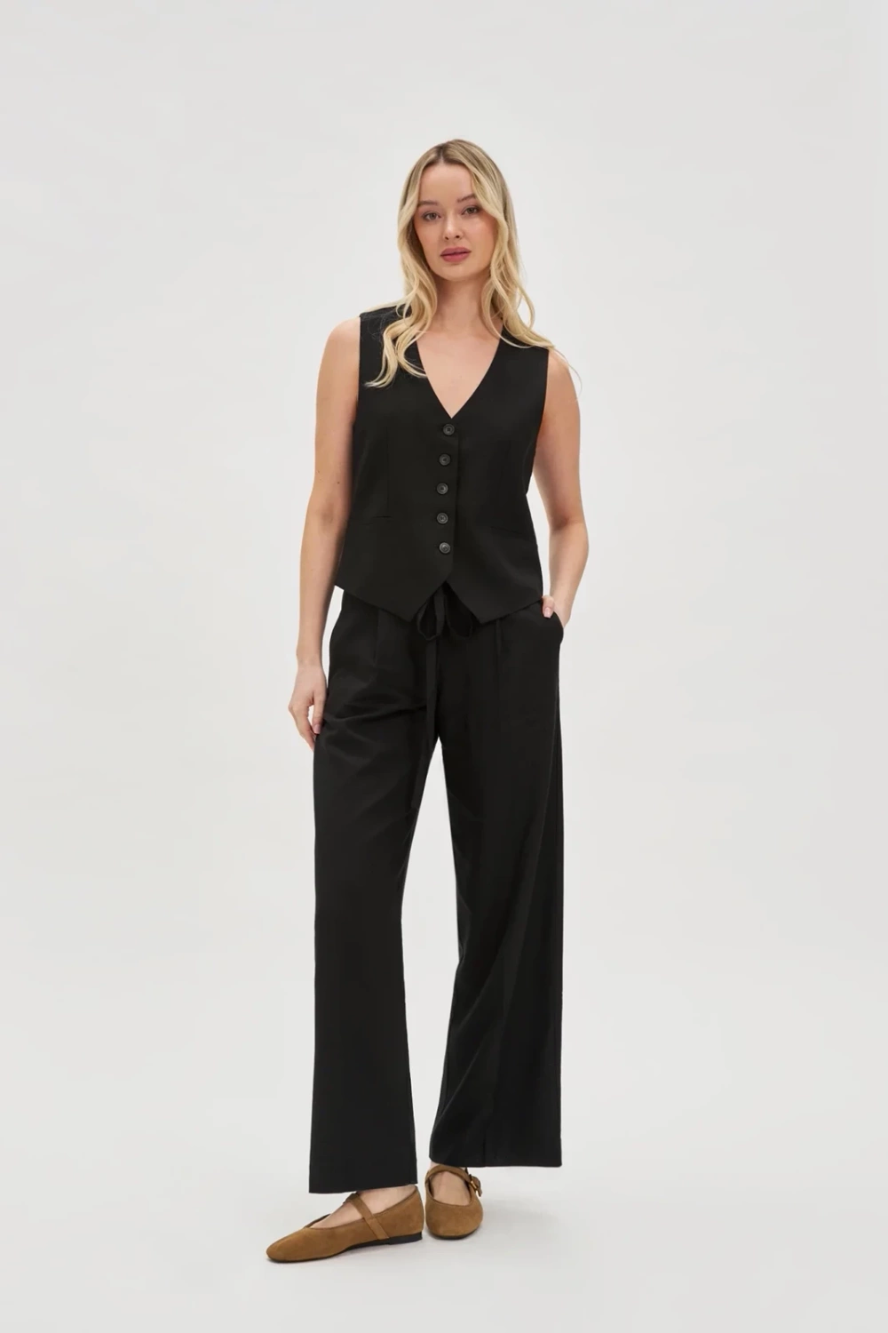 Marisse Black Linen Vest