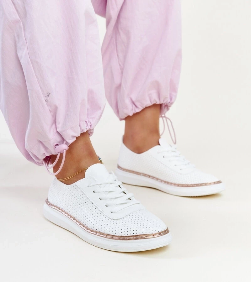 D/CEO Beige trainers Venancia