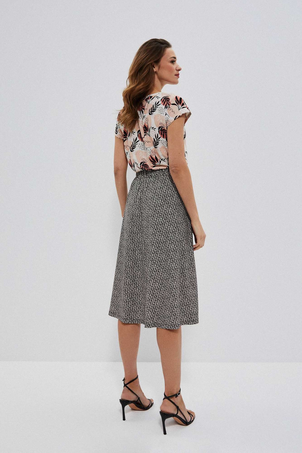 Skirt with a small pattern