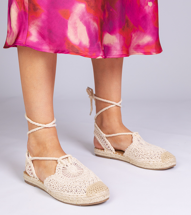 marka niezdefiniowana Beige flat espadrille sandals Relis