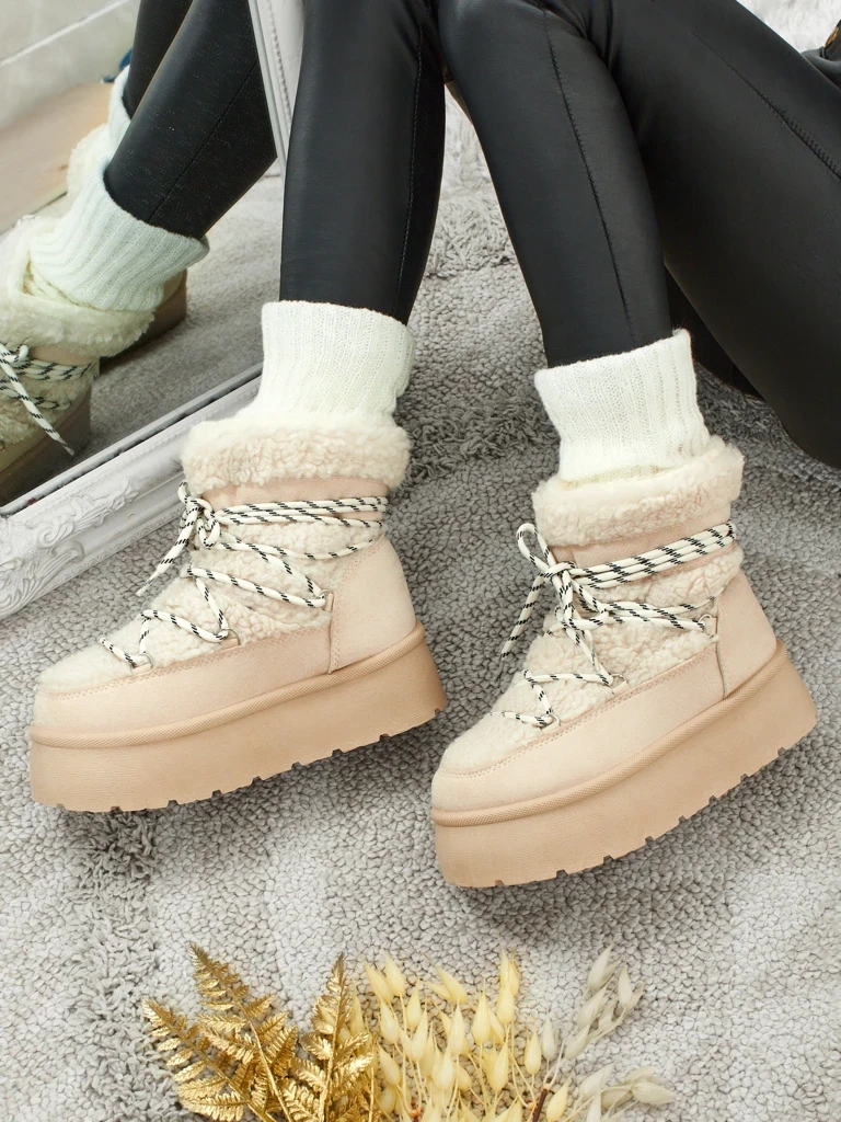 Resti Danira Women&#039;s Snow Boots