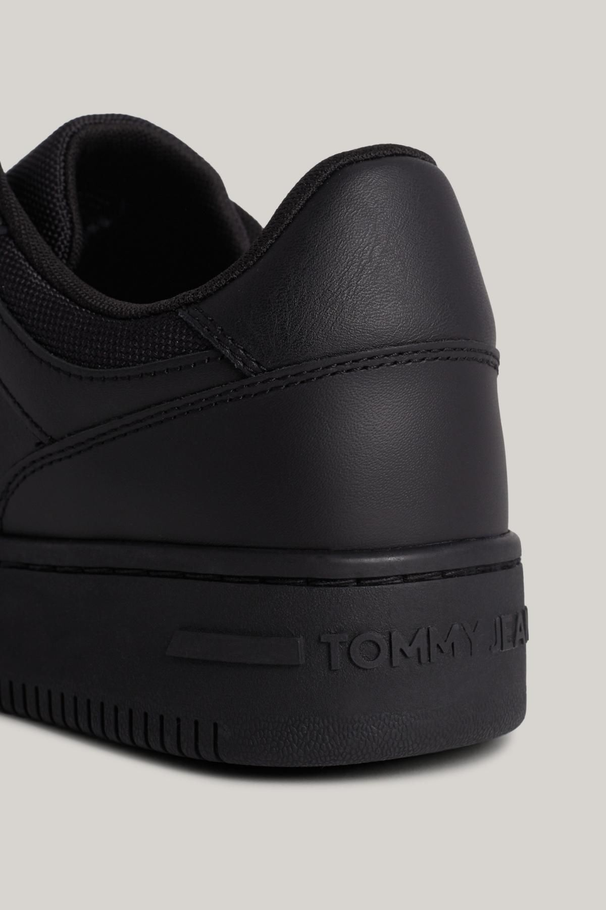 Tommy Hilfiger Men's Brand Logo Leather Top Rubber Outsole Black Sneakers Suitable for Casual Use