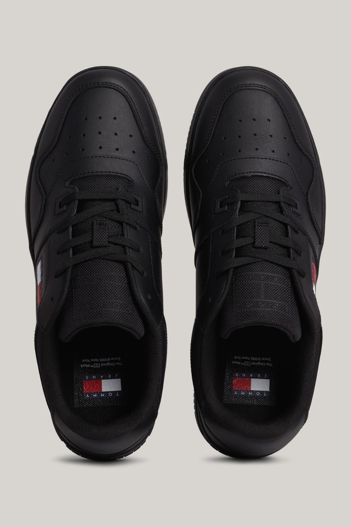 Tommy Hilfiger Men's Brand Logo Leather Top Rubber Outsole Black Sneakers Suitable for Casual Use