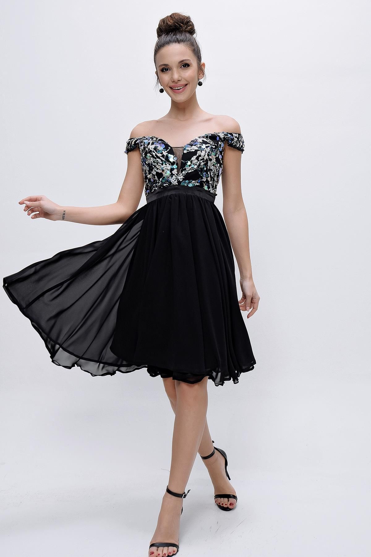 By Saygı Madonna Neckline Low-cut Chiffon Evening Dress