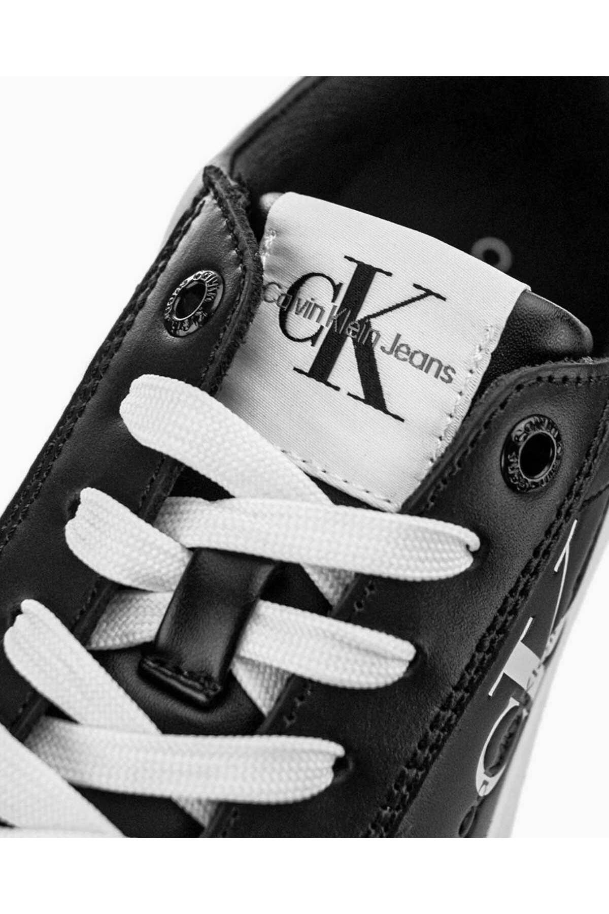 Calvin Klein Chunky Chunky Laceup Women's Sneaker