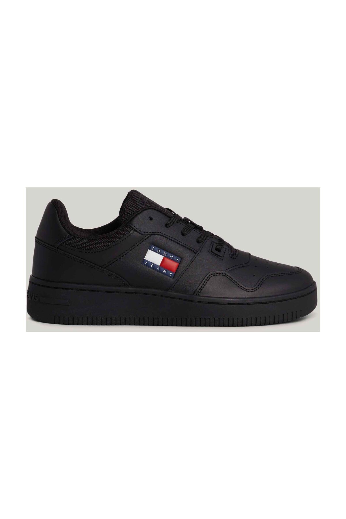 Tommy Hilfiger Men's Brand Logo Leather Top Rubber Outsole Black Sneakers Suitable for Casual Use