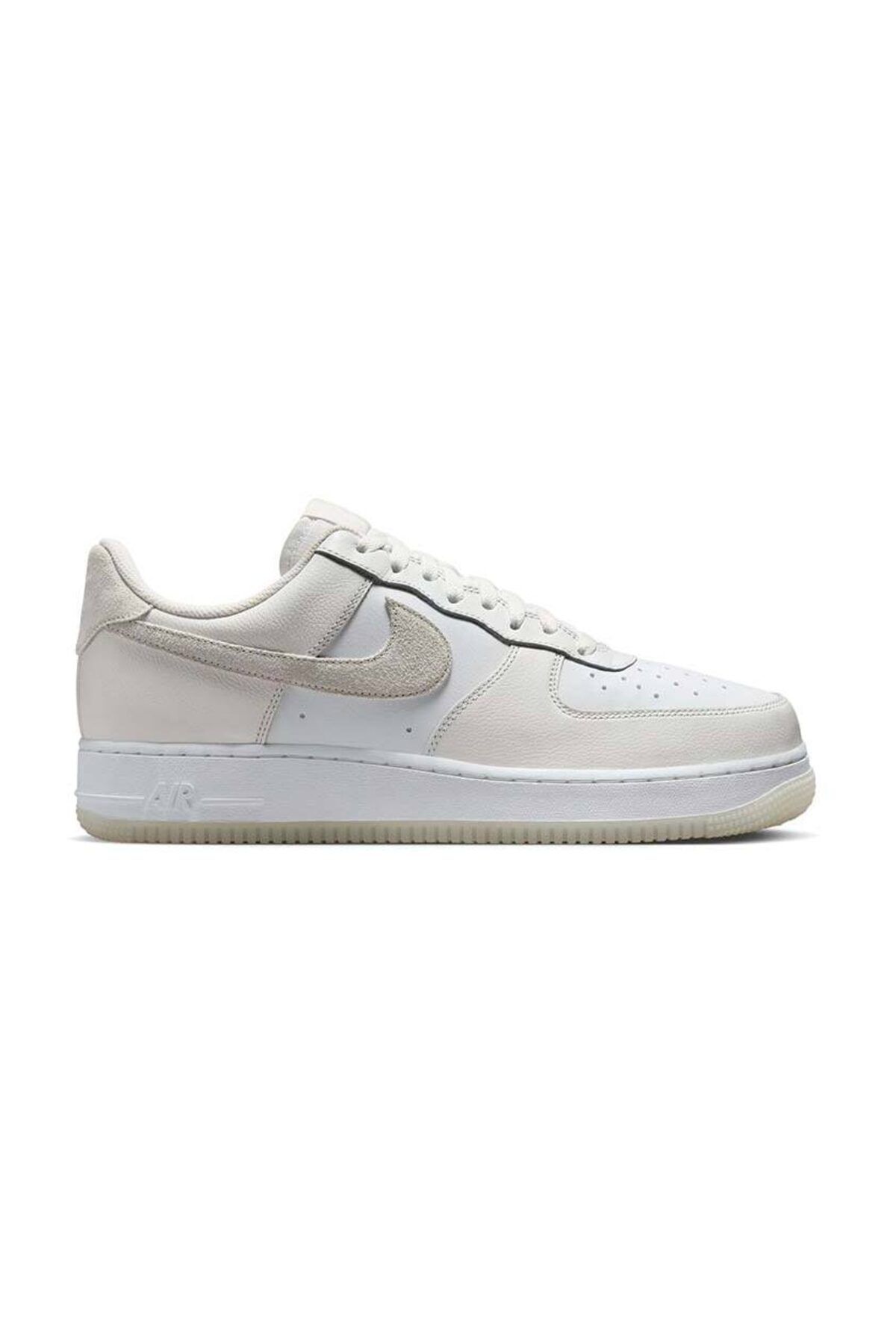 Маратонки Nike AIR FORCE 1 07 LV8