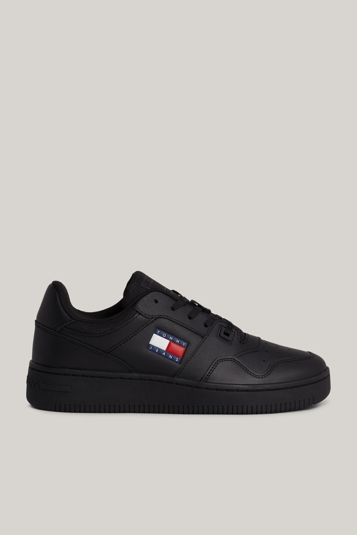 Tommy Hilfiger Men's Brand Logo Leather Top Rubber Outsole Black Sneakers Suitable for Casual Use