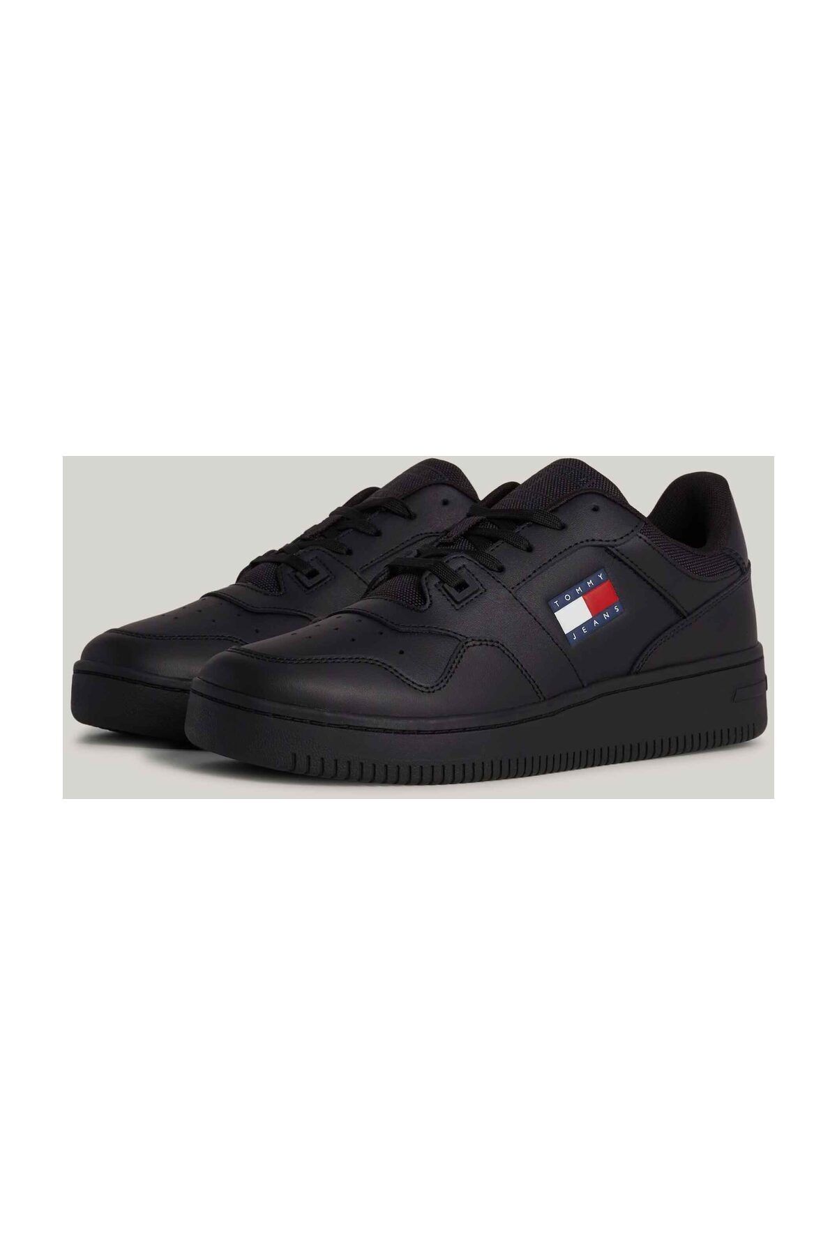 Tommy Hilfiger Men's Brand Logo Leather Top Rubber Outsole Black Sneakers Suitable for Casual Use