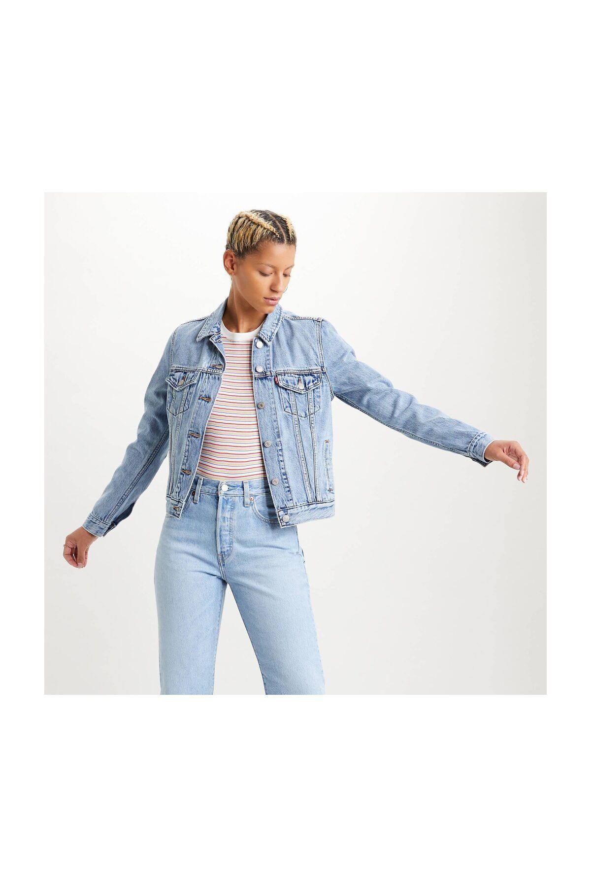 Light blue Levi's women's denim jacket®
