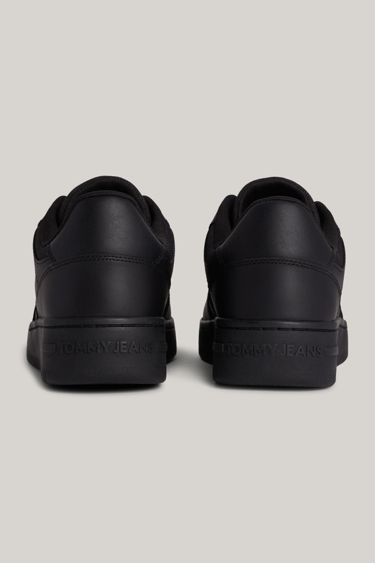 Tommy Hilfiger Men's Brand Logo Leather Top Rubber Outsole Black Sneakers Suitable for Casual Use