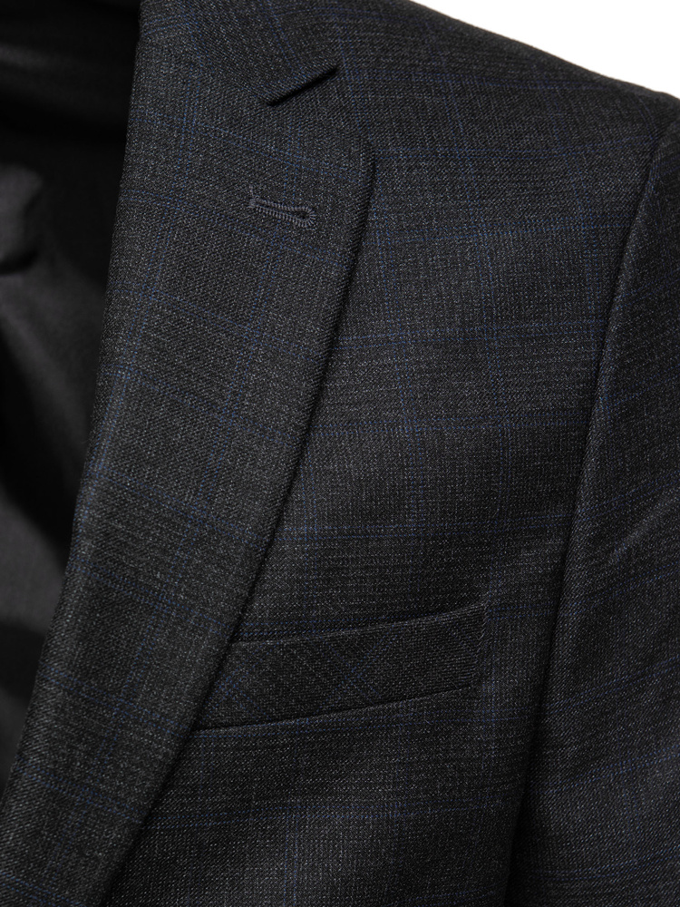 Jachetă neagră bărbătească cu un singur rând de nasturi