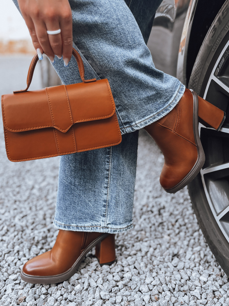 Botki damskie STYLOBOOT na grubym obcasie kamelowe Dstreet