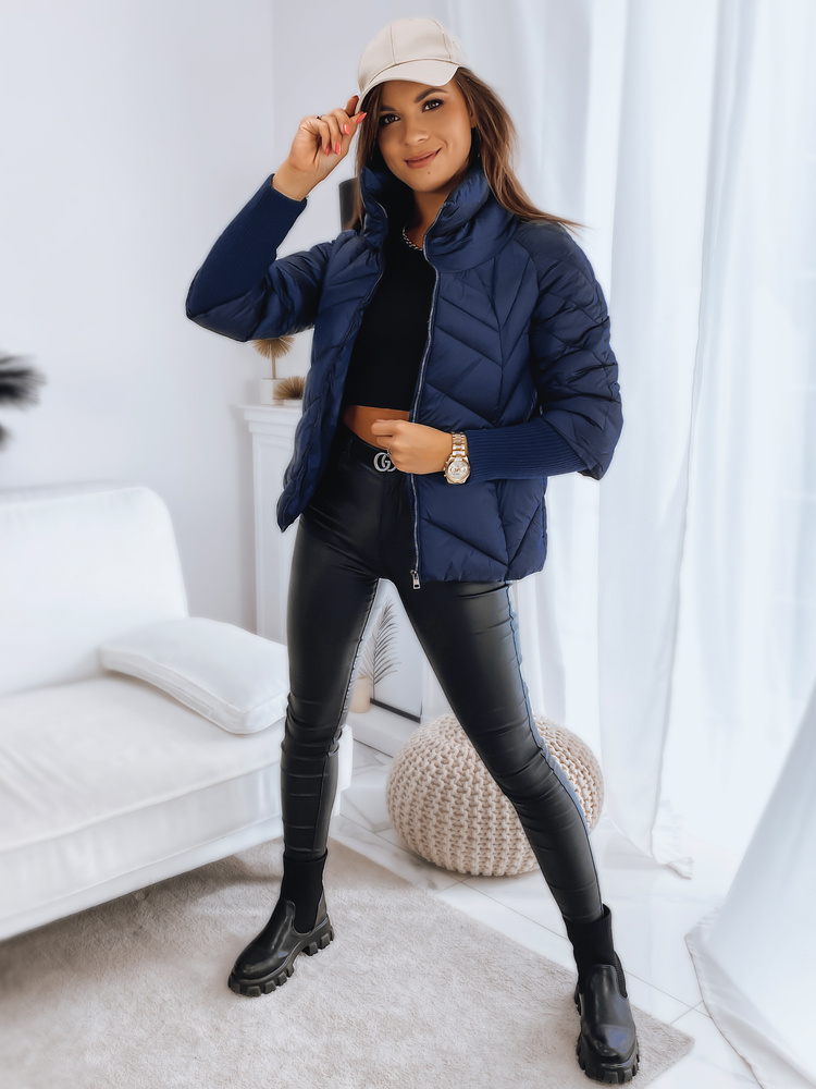 Geaca dama, DStreet Iness