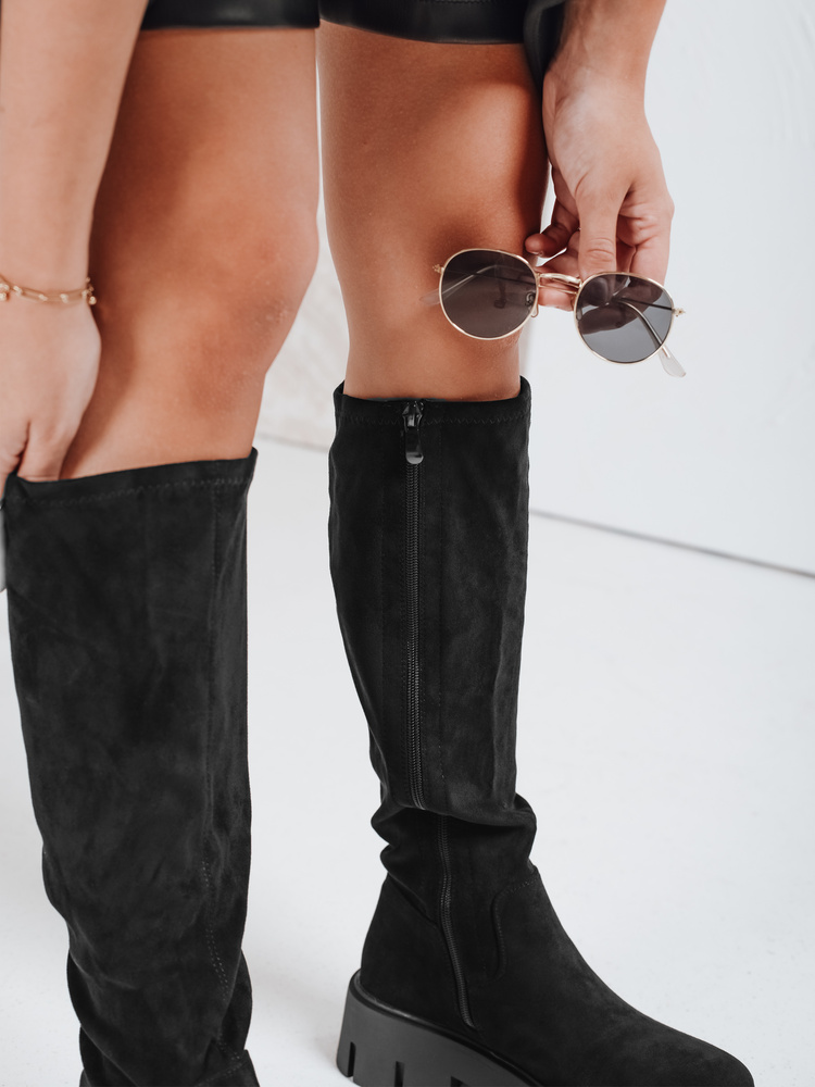 Kozaki damskie zamszowe na platformie czarne Dstreet