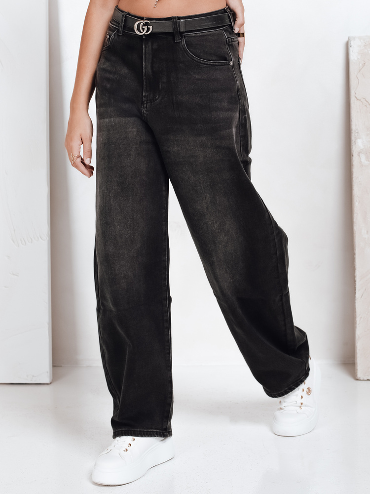 Blugi negri cu croială tip balon pentru femei