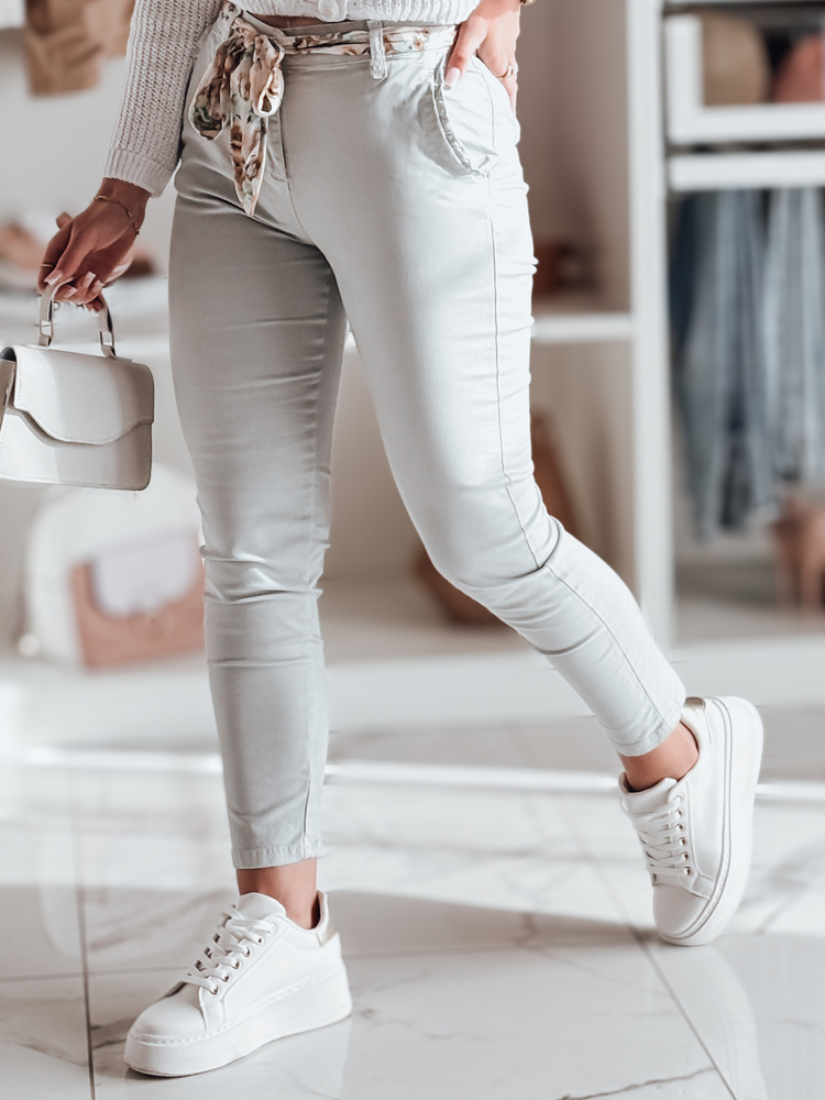 Spodnie damskie materiałowe chinosy z paskiem ROSSALI jasnoszare Dstreet