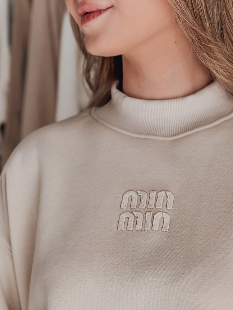 Bluza damska oversize z naszywką LOVASON beżowa Dstreet