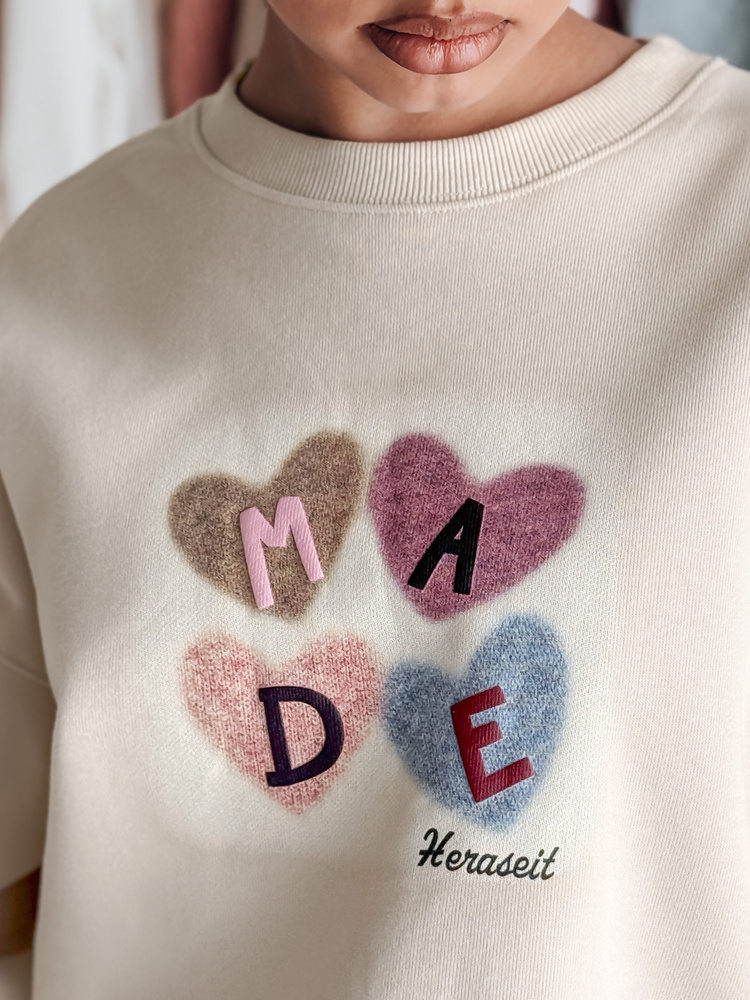 Bluza damske oversiz z sercami MADELIN cappuccino Dstreet