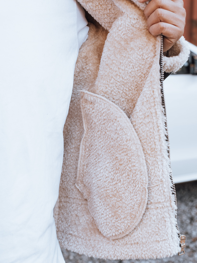 Geacă de piele bărbătească cu blană albă