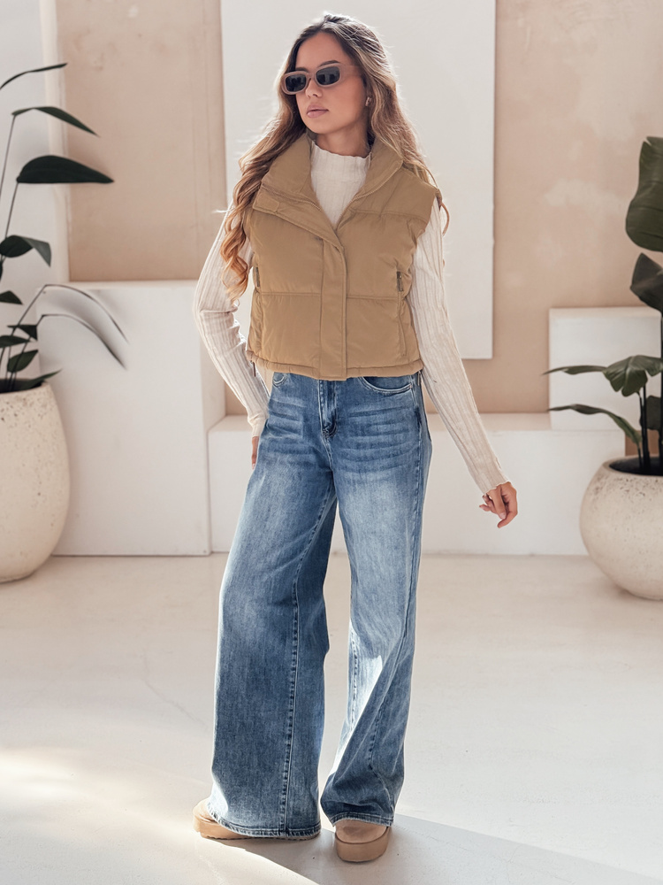 Vestă matlasată pentru femei în culoarea bej închis