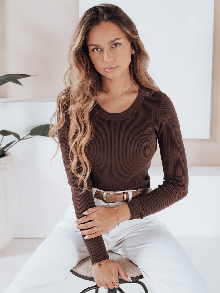 Damski sweter prążkowany NOLVIE brązowy Dstreet