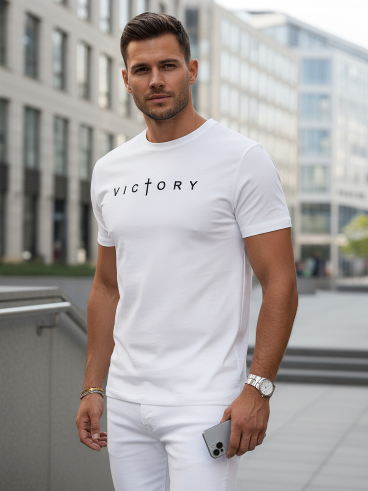 Biele tričko s nápisom VICTORY