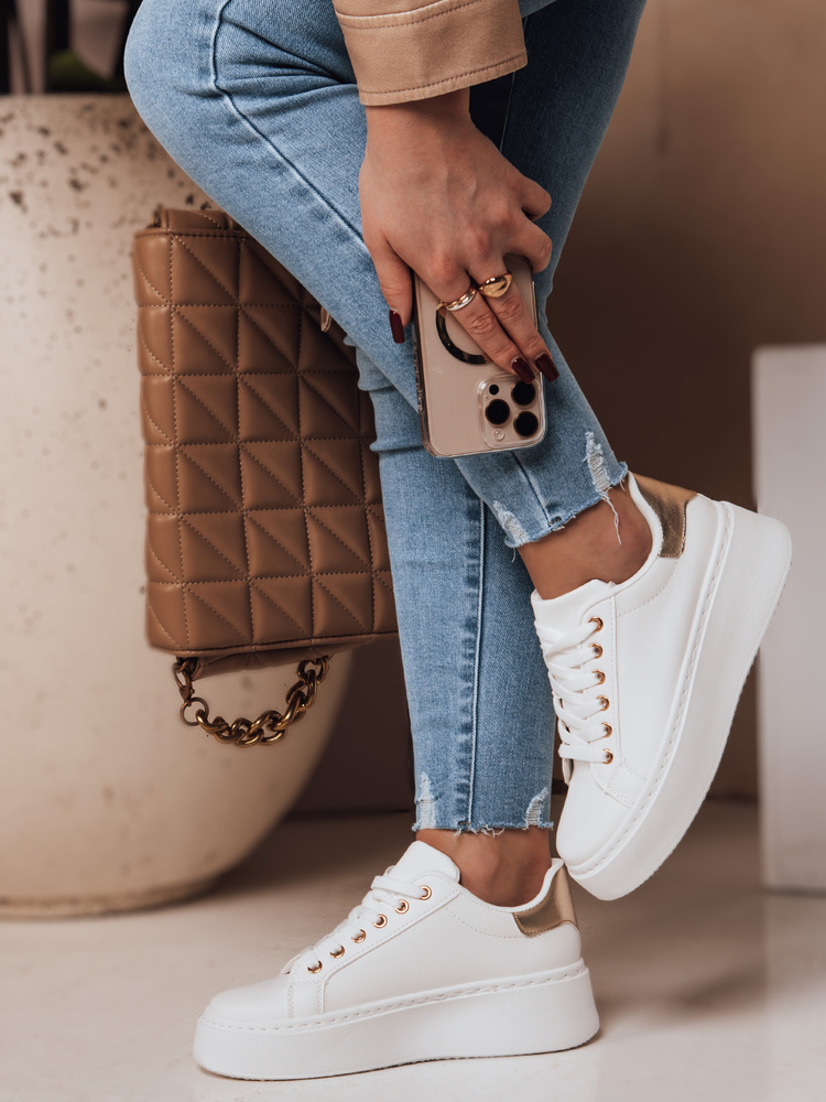 Teniși de damă pe platforma VISOLA