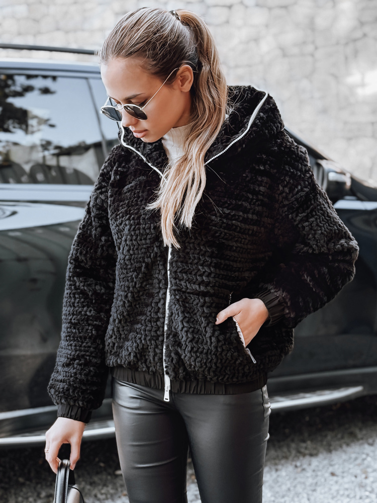 Jachetă neagră matlasată pentru femei cu glugă