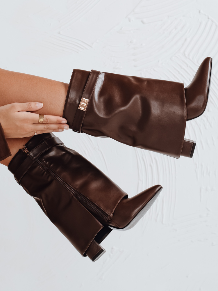 Botki damskie na słupku z cholewką brązowe Dstreet